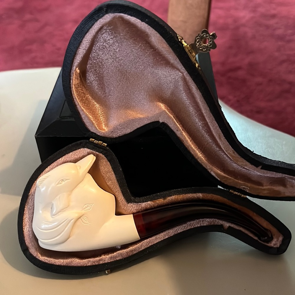Meerschaum pipe
